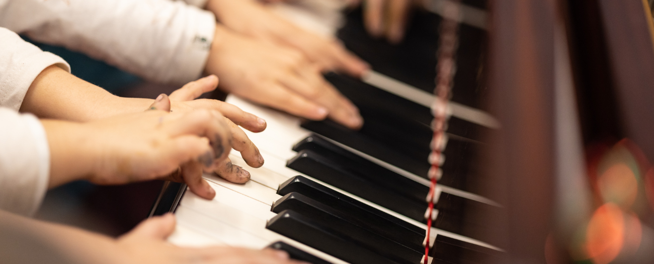 Ένα πιάνο Μα τι πιάνο 1300x525 - Maria Callas Museum