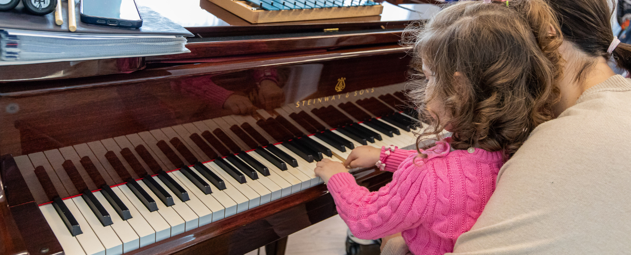 μουσικές και φασαρια 1300x525 - Maria Callas Museum